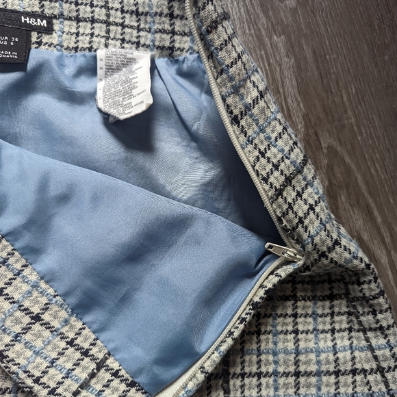 Plaid wool mini skirt - Picture 4 of 4